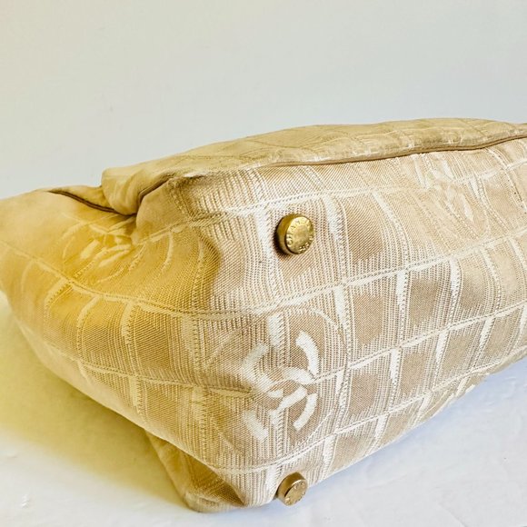 AUTHENTIC CHANEL TRAVEL LIGNE NYLON CARAMEL TOTE VINTAGE MADE IN ITALY - Picture 7 of 11
